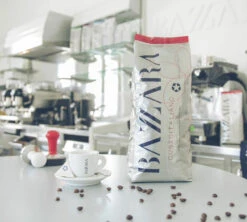1kg Café En Grain GustoItaliano - BAZZARA 13 1kg Café En Grain GustoItaliano - BAZZARA -Kafftec Magasin cafeengrainbazzaragustoitalianokgillustration 2