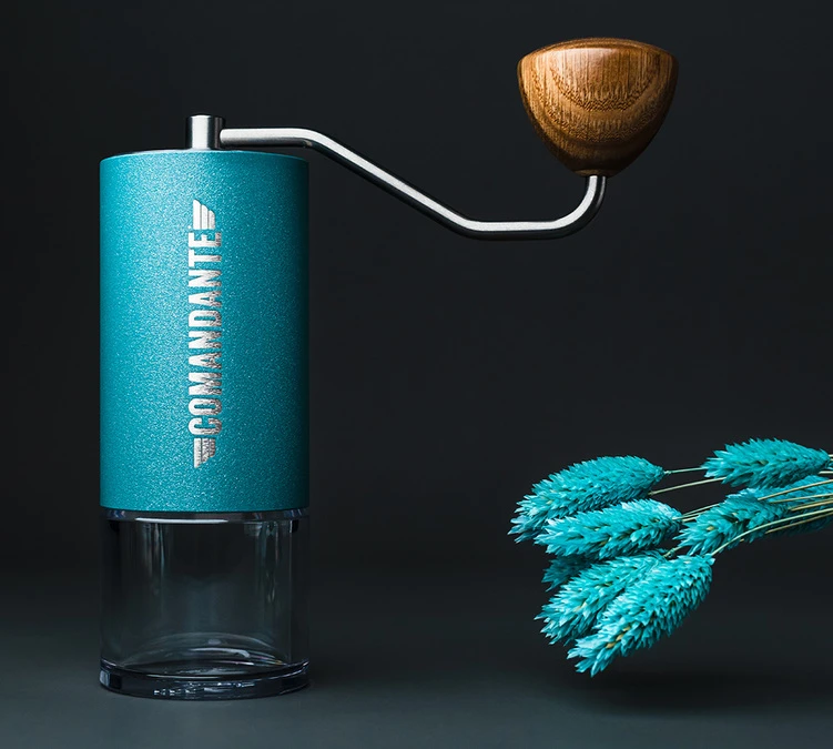 Moulin à Café COMANDANTE C40 MK4 Nitro Blade Alpine Lagoon 6 Moulin à Café COMANDANTE C40 MK4 Nitro Blade Alpine Lagoon – Image 4