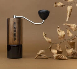 Moulin à Café COMANDANTE C40 MK4 Nitro Blade Liquid Amber -Kafftec Magasin comandante liquid amber 2