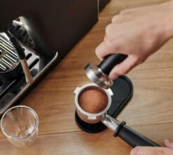 Machine Expresso DELONGHI EC9155.MB La Specialista Arte + Kit Barista -Kafftec Magasin delonghi laspecialista arte 6