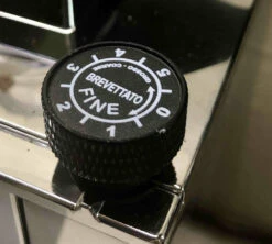 Moulin Expresso EUREKA Mignon Specialità Gris Et Chrome Silent Range -Kafftec Magasin eureka mignon specialita setting 4