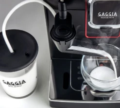 GAGGIA Magenta Milk -Kafftec Magasin expresso broyeur magenta milk expresso