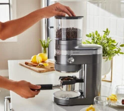 Moulin à Café KITCHENAID Artisan 5KCG8433EMS Gris étain -Kafftec Magasin kitchenaid moulin gris 2