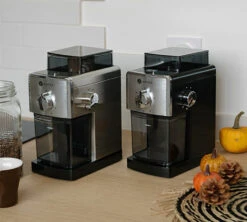 Moulin à Café KOTTEA CK404B Noir 8 Moulin à Café KOTTEA CK404B Noir -Kafftec Magasin kottea moulin ambiance