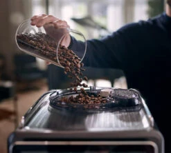 SAECO Xelsis Deluxe SM8780/00 Garantie 3 Ans -Kafftec Magasin machine expresso broyeur saeco xelsis deluxe noir grains