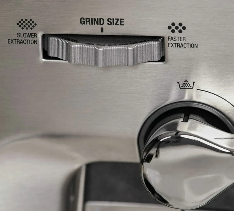 Machine Expresso SAGE Barista Express Impress SES876RVC4EEU1 Rouge Velours 6 Machine Expresso SAGE Barista Express Impress SES876RVC4EEU1 Rouge Velours – Image 4